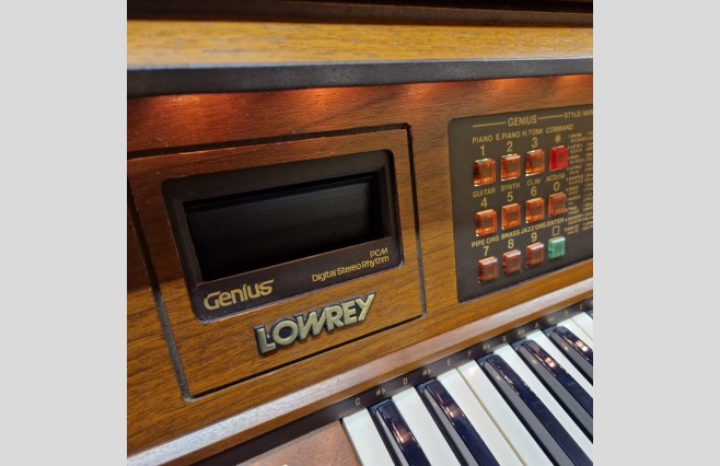 Lowrey GS-2 Organ, Used - All Inclusive Top Grade Package (SN:6395609L855886) - Image 6